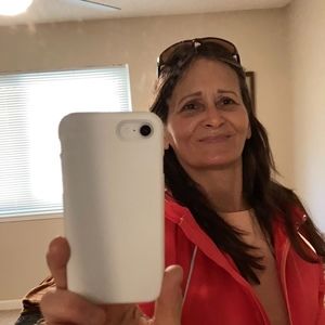 Meet your Posher, Jean